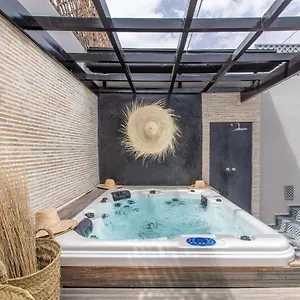  Риад Princesse Des Sables- Jaccuzzi& Spa-breakfast